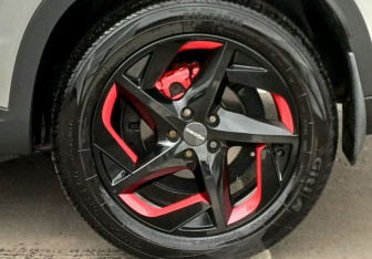 Подержанный автомобиль Omoda C5 2023 года (9 фото)