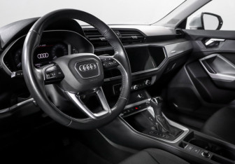 Подержанный автомобиль Audi Q3 Sportback 2020 года (13 фото)