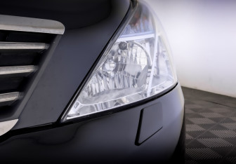 Подержанный автомобиль Nissan Teana 2011 года (17 фото)