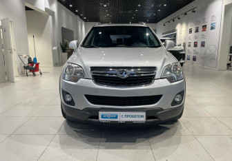 Подержанный автомобиль Opel Antara 2013 года (2 фото)