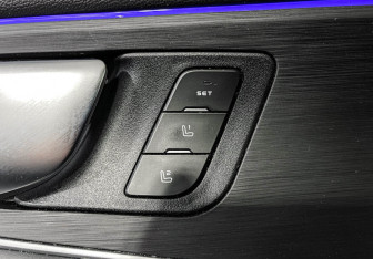 Подержанный автомобиль Changan UNI-K 2023 года (16 фото)