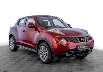 Подержанный автомобиль Nissan Juke 2013 года (3 фото)