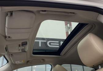 Подержанный автомобиль Subaru Legacy Sedan 2019 года (24 фото)