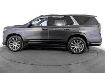 Подержанный автомобиль Cadillac Escalade Suv 2021 года (8 фото)