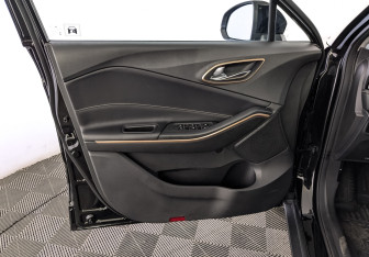 Подержанный автомобиль Москвич 3е 2023 года (18 фото)