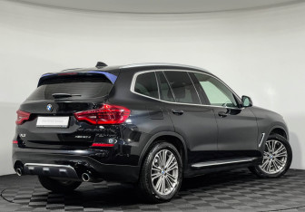 Подержанный автомобиль BMW X3 2020 года (2 фото)