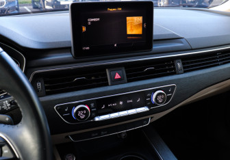 Подержанный автомобиль Audi A4 Sedan 2019 года (11 фото)