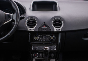 Подержанный автомобиль Renault Koleos 2014 года (13 фото)