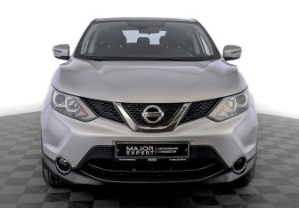 Подержанный автомобиль Nissan Qashqai 2018 года (2 фото)