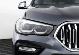 Подержанный автомобиль BMW X6 2020 года (27 фото)