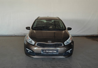 Подержанный автомобиль Kia Ceed Wagon 2018 года (2 фото)