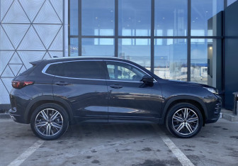 Подержанный автомобиль Exeed LX 2022 года (5 фото)