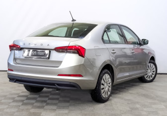 Подержанный автомобиль Skoda Rapid Liftback 2020 года (5 фото)