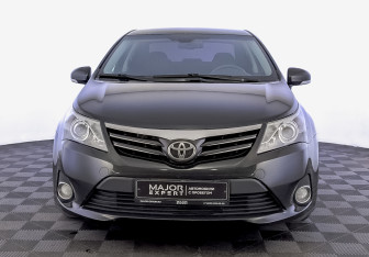 Подержанный автомобиль Toyota Avensis Sedan 2012 года (2 фото)