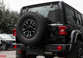 Новый Jeep Wrangler 2025 (6 фото)