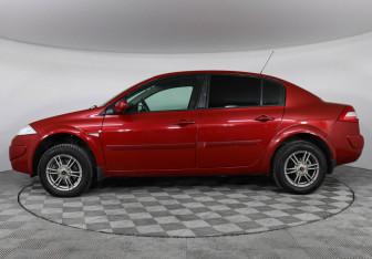Подержанный автомобиль Renault Megane Sedan 2008 года (8 фото)