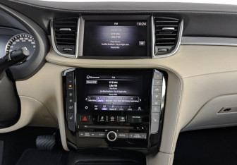 Подержанный автомобиль Infiniti QX50 2021 года (17 фото)