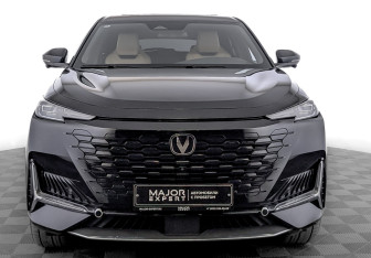 Подержанный автомобиль Changan UNI-K 2023 года (2 фото)