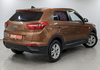 Подержанный автомобиль Hyundai Creta 2018 года (5 фото)
