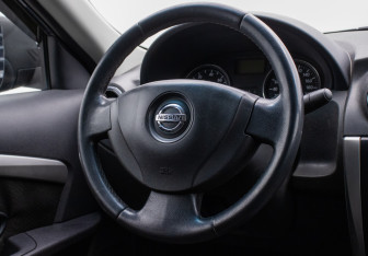 Подержанный автомобиль Nissan Almera Sedan 2013 года (15 фото)