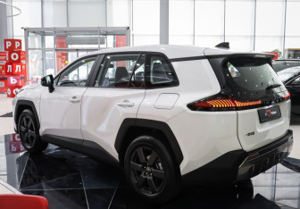 Новый Toyota RAV4 2025 (9 фото)