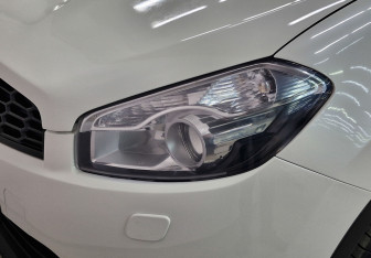 Подержанный автомобиль Nissan Qashqai 2013 года (11 фото)