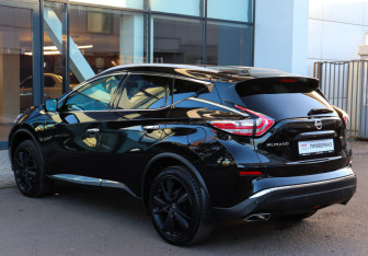 Подержанный автомобиль Nissan Murano Suv 2017 года (6 фото)