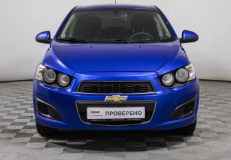 Подержанный автомобиль Chevrolet Aveo Sedan 2013 года (2 фото)