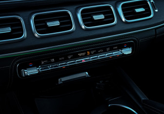 Подержанный автомобиль Mercedes-Benz GLE 2019 года (17 фото)