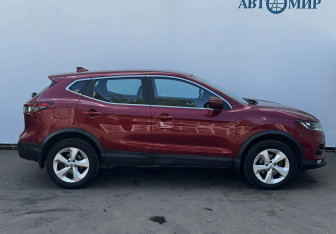 Подержанный автомобиль Nissan Qashqai 2019 года (4 фото)