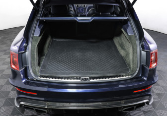 Подержанный автомобиль Bentley Bentayga 2016 года (10 фото)