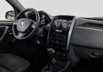 Подержанный автомобиль Renault Duster 2016 года (6 фото)