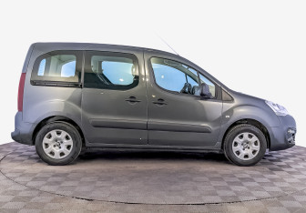 Подержанный автомобиль Peugeot Partner 2021 года (4 фото)