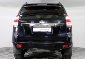 Подержанный автомобиль Toyota Land Cruiser Prado 2013 года (6 фото)