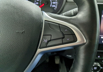 Подержанный автомобиль Renault Arkana 2021 года (27 фото)