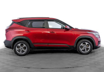 Подержанный автомобиль Kia Seltos 2022 года (4 фото)