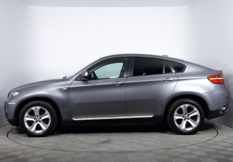 Подержанный автомобиль BMW X6 2013 года (8 фото)