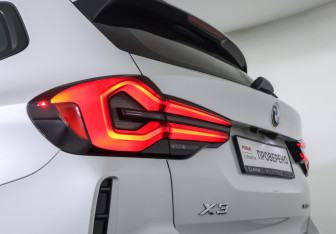 Подержанный автомобиль BMW X3 2021 года (22 фото)