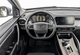 Подержанный автомобиль Geely Coolray 2022 года (21 фото)