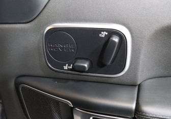 Подержанный автомобиль Land Rover Range Rover 2011 года (26 фото)