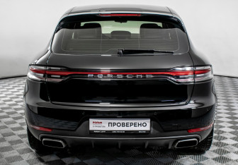 Подержанный автомобиль Porsche Macan 2020 года (6 фото)