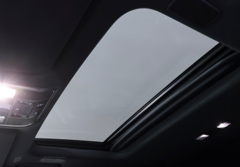 Подержанный автомобиль Lexus LX 2025 года (24 фото)