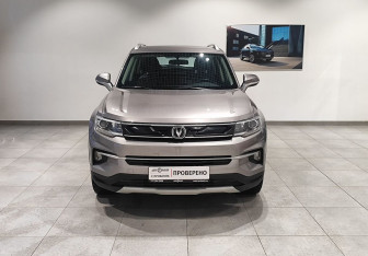 Подержанный автомобиль Changan CS35PLUS 2022 года (2 фото)