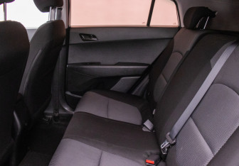 Подержанный автомобиль Hyundai Creta 2017 года (11 фото)