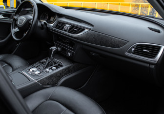 Подержанный автомобиль Audi A6 Sedan 2016 года (5 фото)