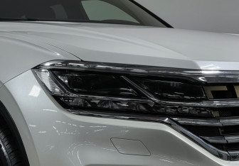 Подержанный автомобиль Volkswagen Touareg 2019 года (22 фото)