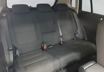 Подержанный автомобиль Volkswagen Tiguan 2015 года (14 фото)