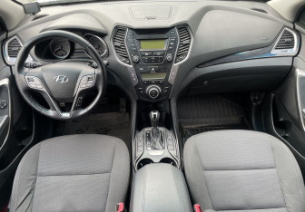 Подержанный автомобиль Hyundai Santa Fe 2013 года (10 фото)