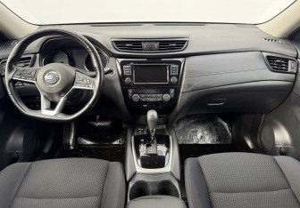 Подержанный автомобиль Nissan X-Trail 2021 года (13 фото)
