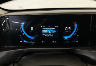 Подержанный автомобиль Changan Eado Plus 2023 года (11 фото)